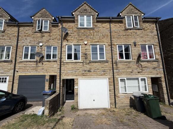 3 bed Town House to rent in bradford
