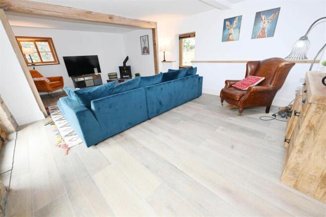 2 bed Semi-Detached for sale Image 9