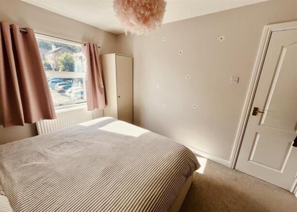 2 bed Apartment for sale Image 9