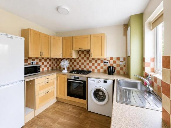 4 addymore - kitchen.jpeg