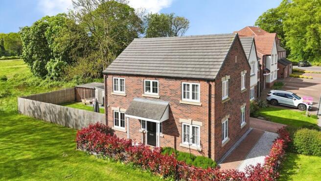 4 bed Detached for sale Image 6