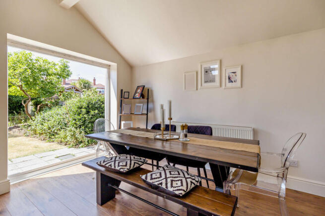 3 bed Semi-Detached for sale Image 6