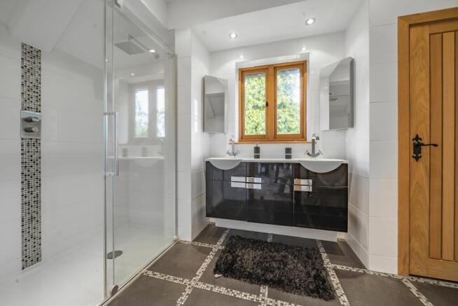 En-suite shower room