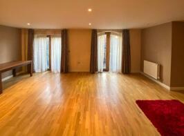 Flat 1, 9 Newbury House, Approach Road, New Barnet, Barnet EN4 8FG