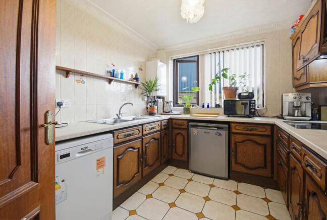 2 bed Retirement Property for sale Image 11