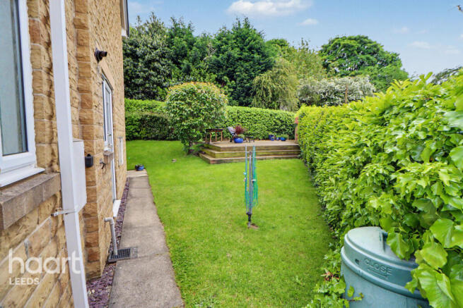 4 bed Detached for sale Image 12
