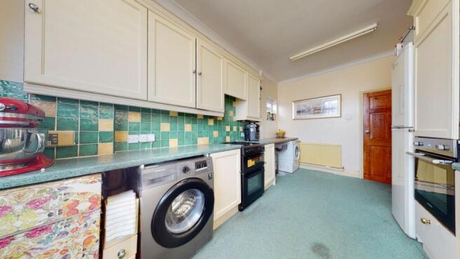 KITCHEN/BREAKFAST ROOM