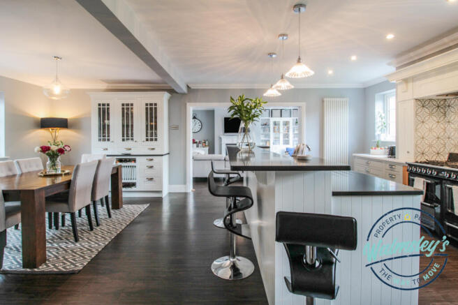 Kitchen dining room