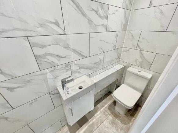 Walk in shower room
