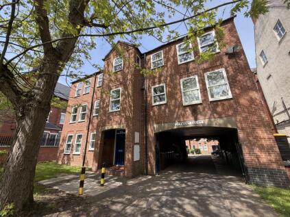 2 Derwent Court, Nottingham, Nottinghamshire NG7 4BH