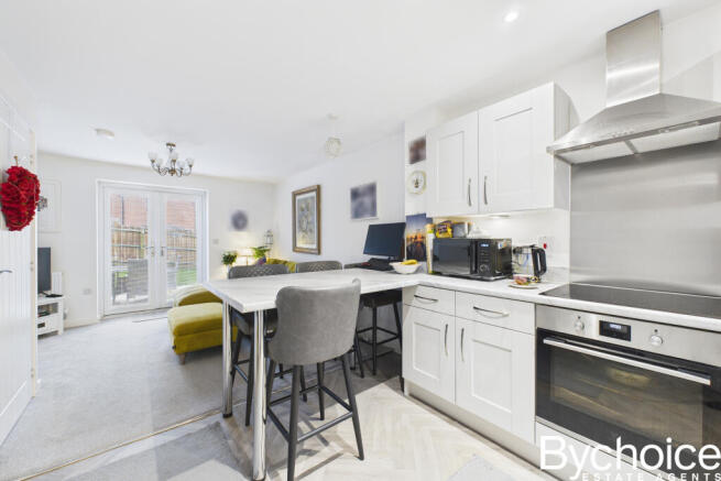 CAM05454G0-PR0107-STILL009