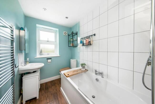 HOUSE BATHROOM