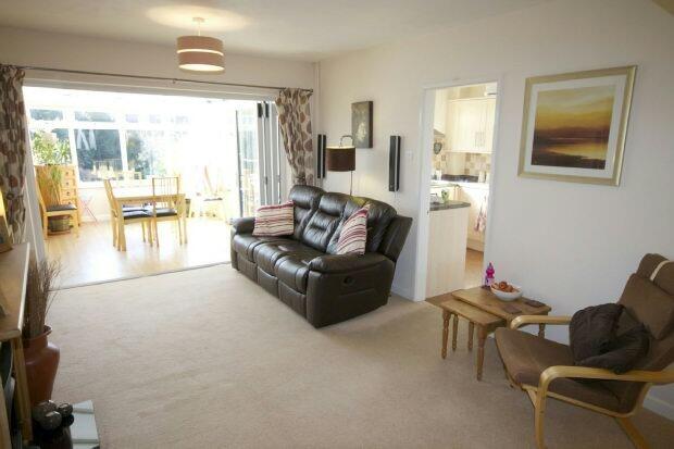 Living Room/Dining A