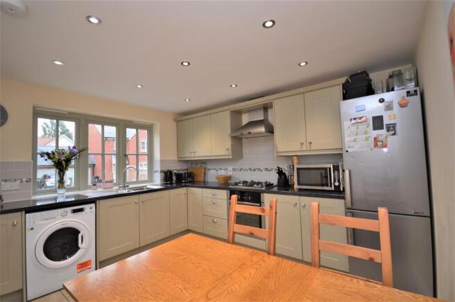 5 Kitchen 2 Englands Field.JPG