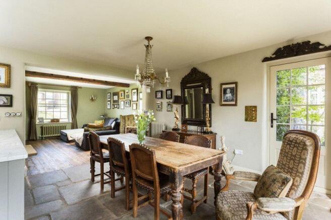 kitchen/dining...