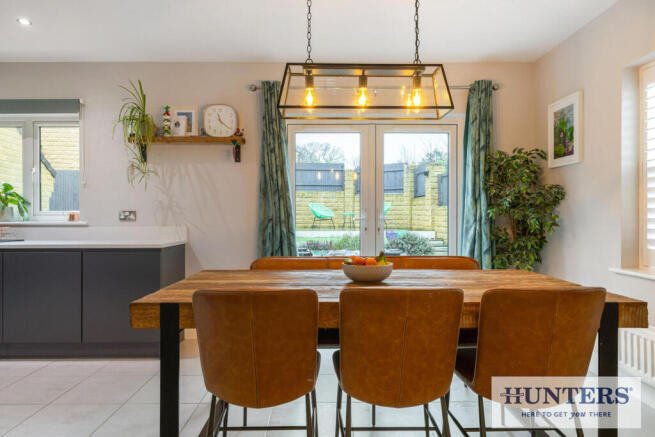 4 bed Detached for sale Image 6