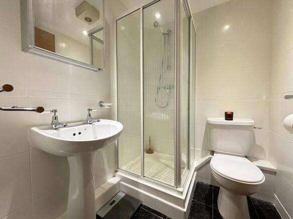 Ensuite