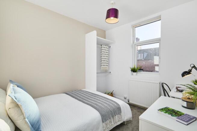 1 bed House Share to rent Image 7