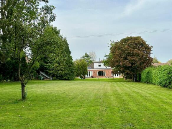 garden to house.jpg