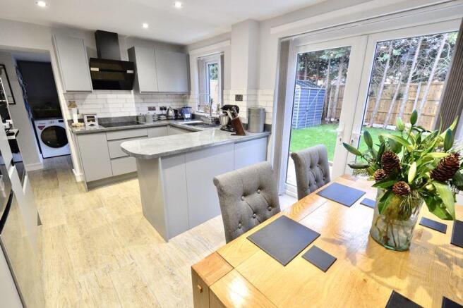 Kitchen Diner with doors to Garden