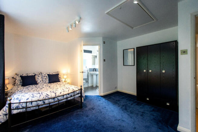 Double Ensuite