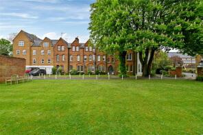 Flat 9, Camperdown House, Alma Road, Windsor SL4 3HQ