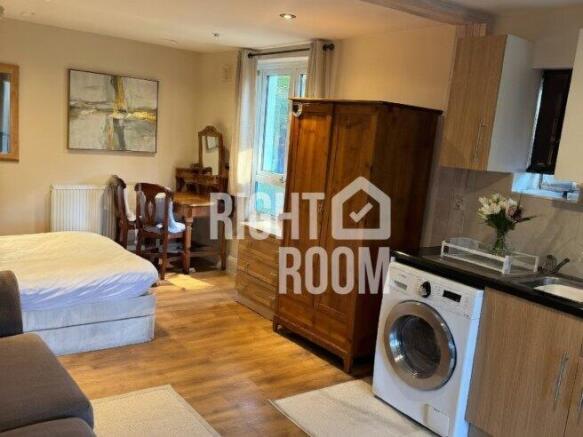 d-8-maidenhead-road-windsor-sl4-3eq-1064793