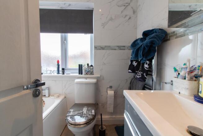 3 bed Semi-Detached for sale Image 11