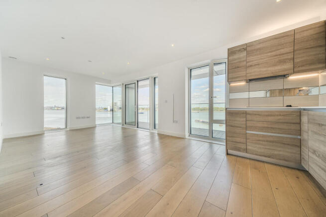 1350508-5-68bc2f3...