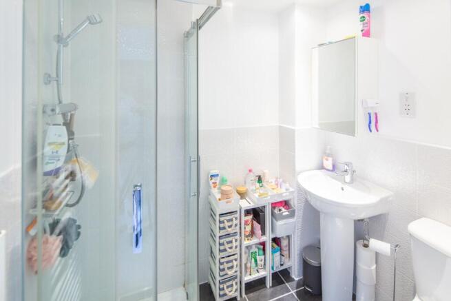 En-Suite to Bed One