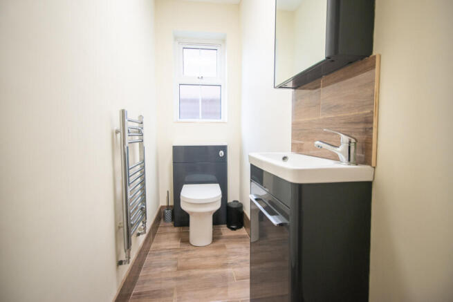 4 bed Detached to rent Image 10