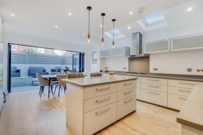 Kitchen/Dining room