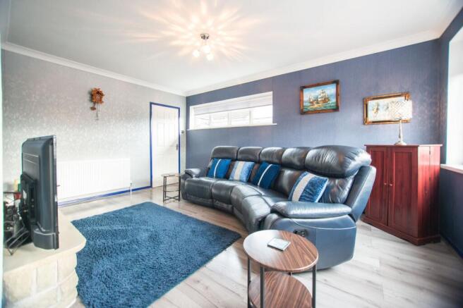 4 bed Detached Bungalow for sale Image 9