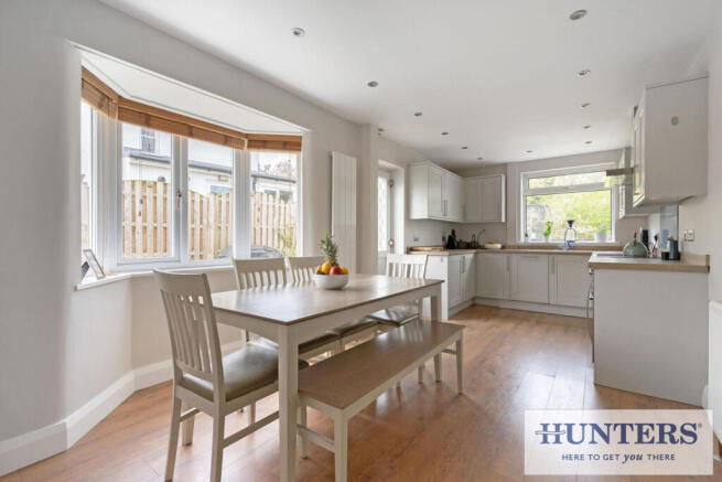 3 bed Semi-Detached for sale Image 7