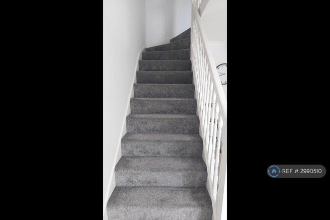 2 bed Terraced to rent Image 12