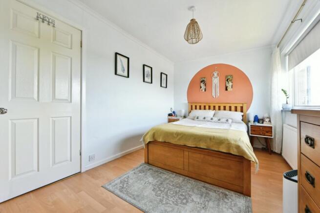 2 bed Town House for sale Image 9