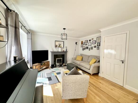 3 bed Detached for sale Image 11