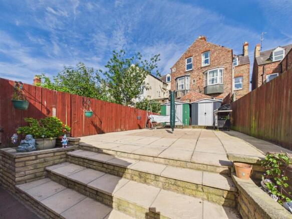 4 bed End of Terrace for sale Image 10