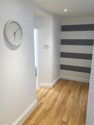 Hallway.JPG