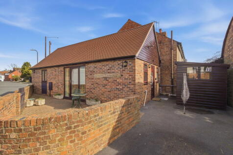 Severn Drive, Upton-Upon-Severn, WR8