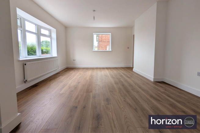 3 bed Semi-Detached for sale Image 6