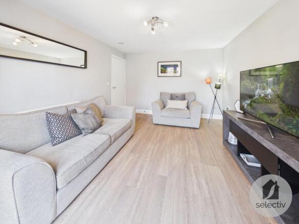 4 bed Detached for sale Image 4
