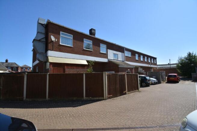 DSC 0258  Medium  T202508181537.jpg