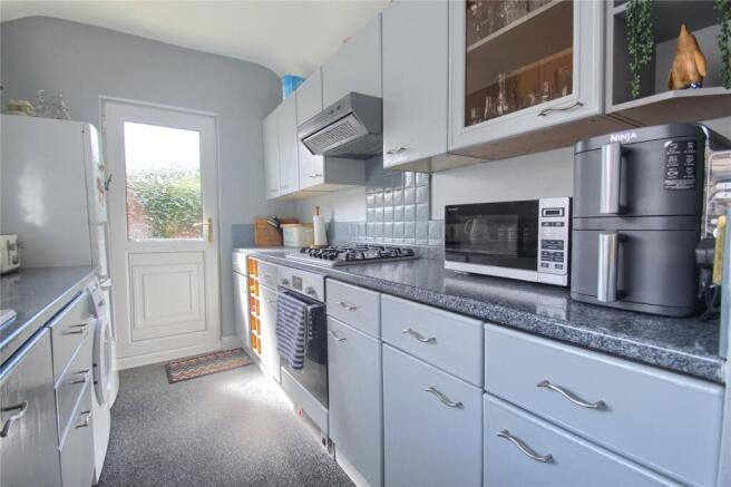 3 bed Semi-Detached for sale Image 7