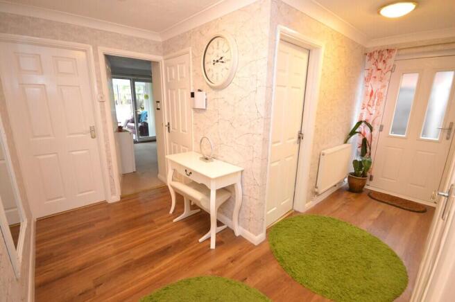 Parkwood Avenue, Wivenhoe photo 5