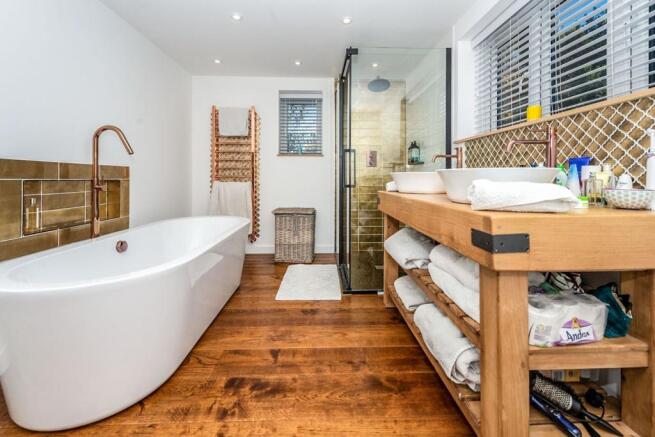 Master En-suite