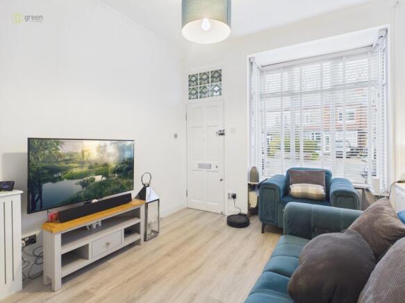 cam05459g0pr0139still038