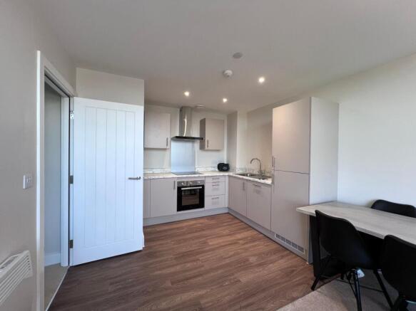 1 bed Flat to rent Image 2