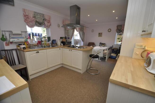 Kitchen/Dining Room