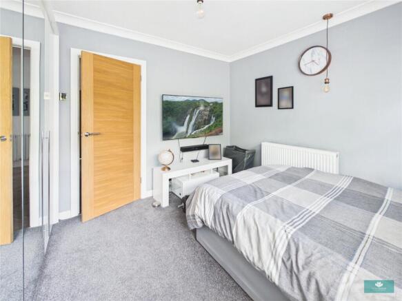 3 bed Semi-Detached for sale Image 12